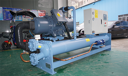 螺桿式冷水機壓縮機排氣不正常是什么原因導致？
